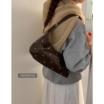 Retro Rivet Armpit Bag Women's 2025 New Fashion Handbag Bag High-end Shoulder Bag One Drop Ship