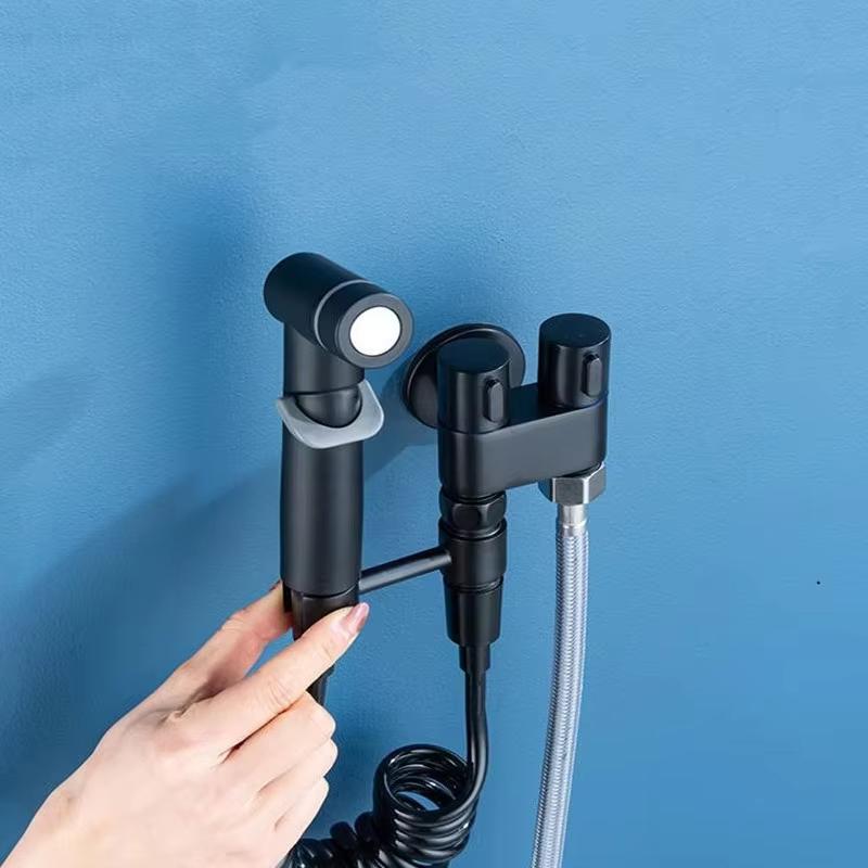 Toilet Accessories Handheld Toilet Cleaning Cold Water Portable Toilet spray Bathroom Washbasin Mate