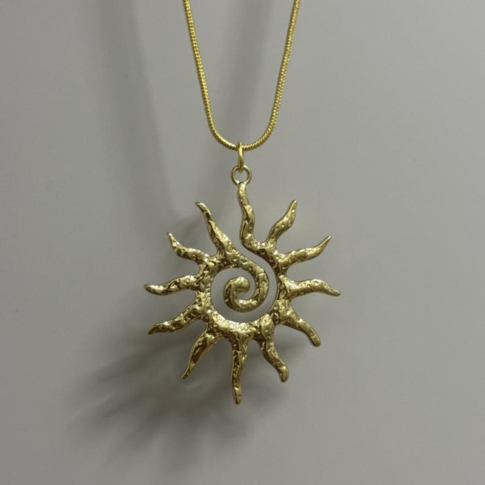 Retro Personality Stainless Steel Lava Metal Starfish Gold Color Sun Pendant Snake Bone Chain Necklace for Women Punk Jewelry