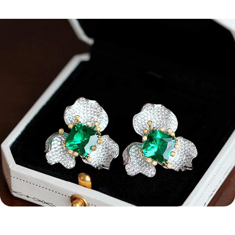 Women Jewelry Set Green Emerald Imitation Flower Earrings Elegant Necklace Ring Sophisticated Fashion Accessories