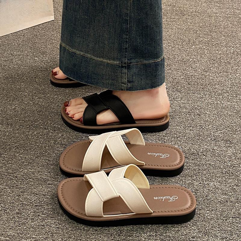 Retro Casual Flat Shoes Women's Beach Anti-slip and Cool New Cross-belt Slippers