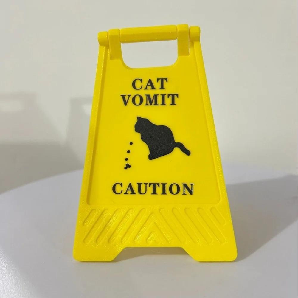 Fashion Funny Cat Vomit Sign Bright Yellow Unique Design Warning Sign Gift Dog Vomit Sign Desk Decoration