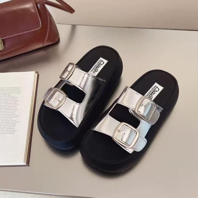 

Летние женские сандалии на плоской подошве с юбкой, новые модные и высококлассные шлепанцы на толстой подошве для выхода в свет. 35 серебряный