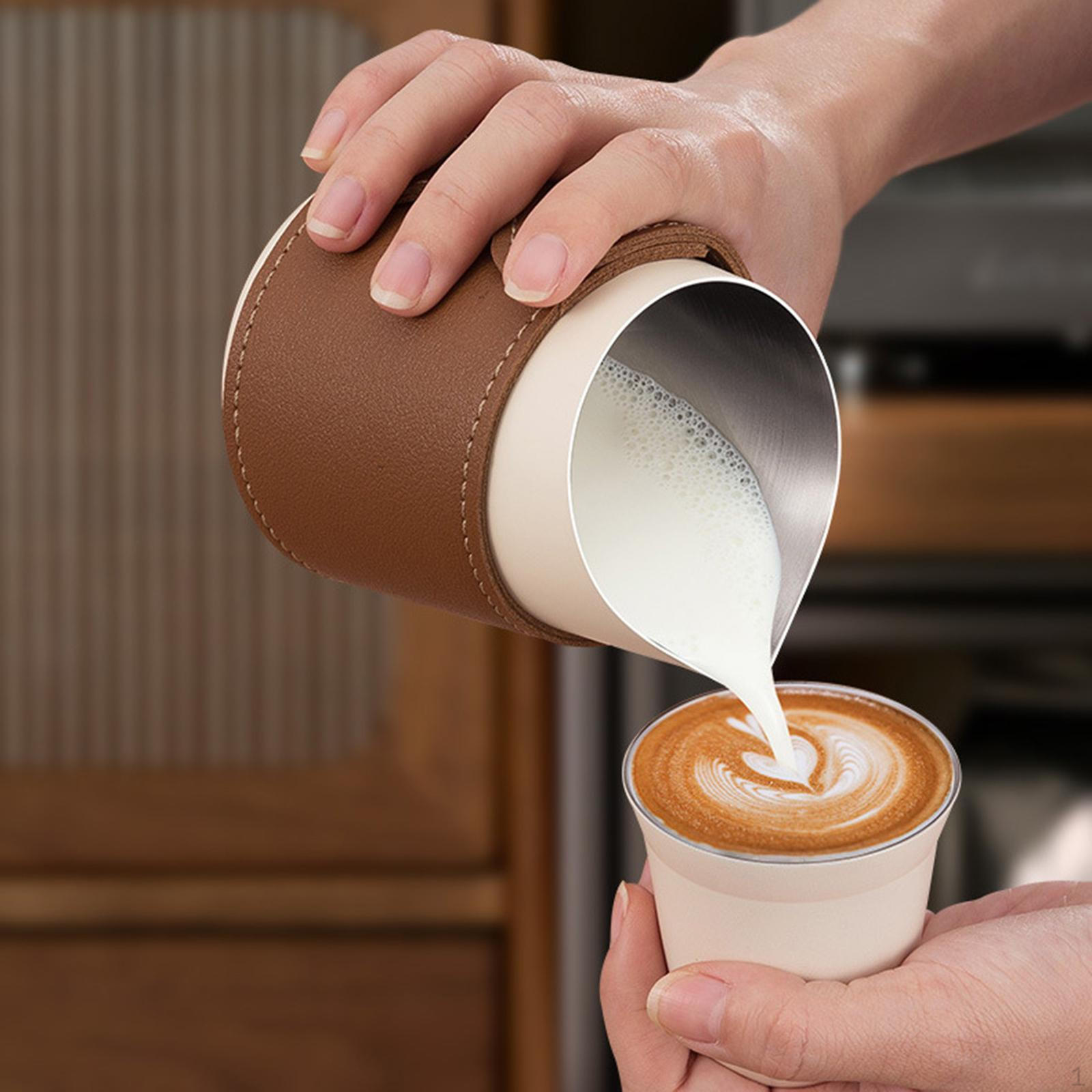 

Кувшин для вспенивания молока без ручки, без ручки, аксессуары для эспрессо в обертке из искусственной кожи white and S