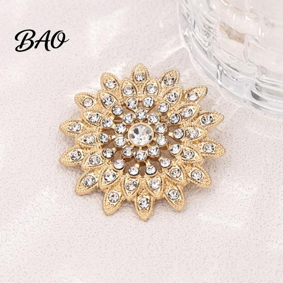 Sunflower Brooch Pin Sparkling Rhinestone Brooch, Golden Plated Floral Lapel Alloy Flower Pin, Dainty Clothing Jewelry Accessory for Women Girls