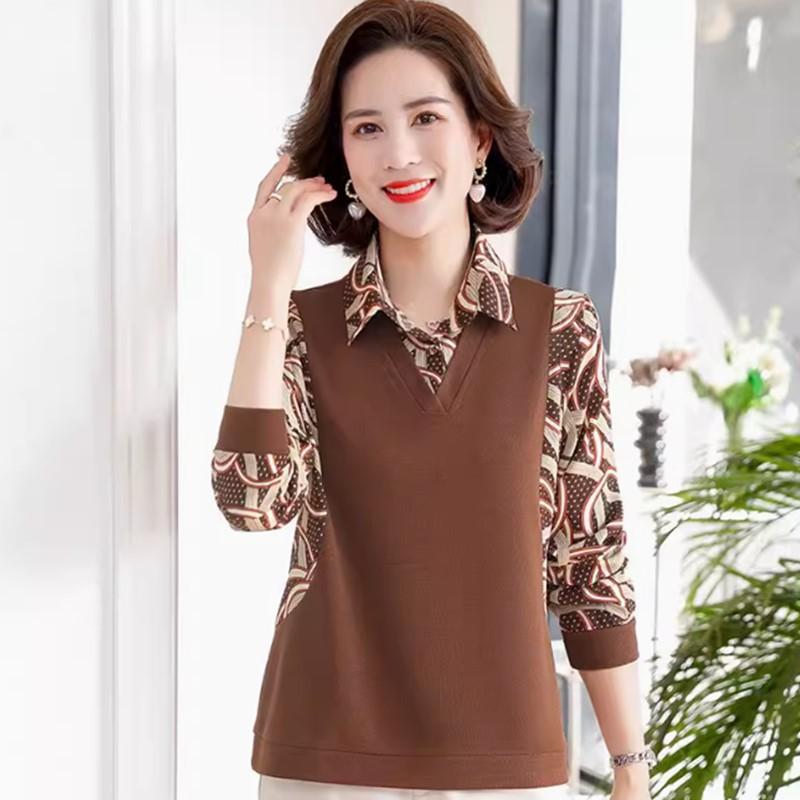 Middle Aged and Elderly Women's Fake Two-piece Base Shirts Women's Long Sleeved T-shirts Spring and Autumn