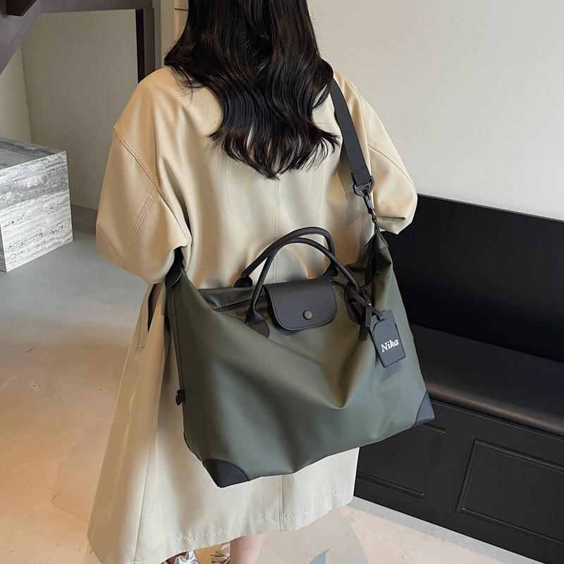 Lightweight Large Capacity Women's Travel Bag for Childbirth, Gym, Yoga, Business Trips, and Hand Luggage.