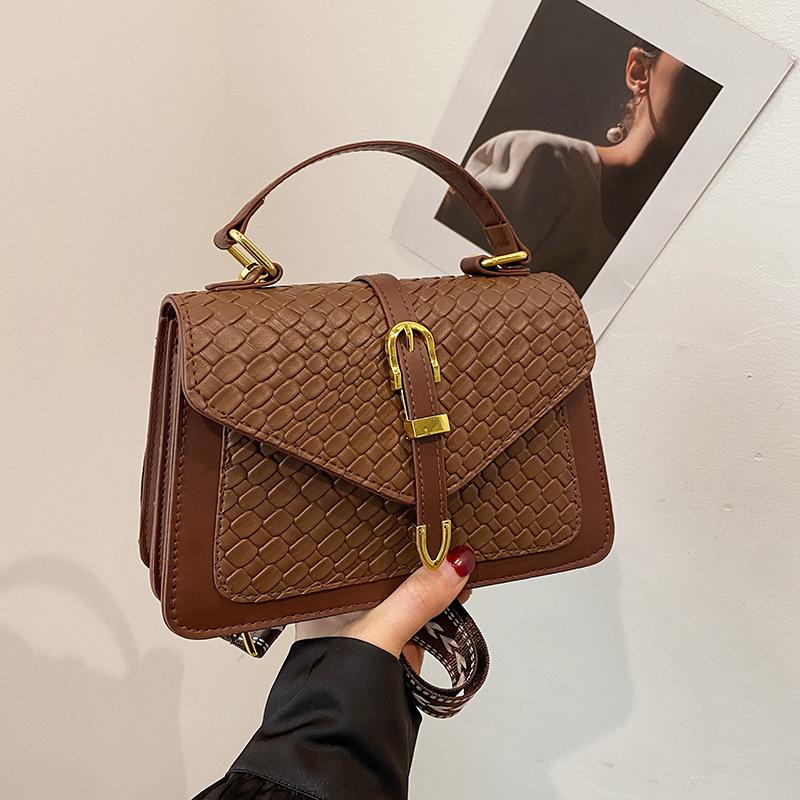 

High value, high quality temperament, commuting versatile handbag, fashionable texture, shoulder messenger bag, women s bag.