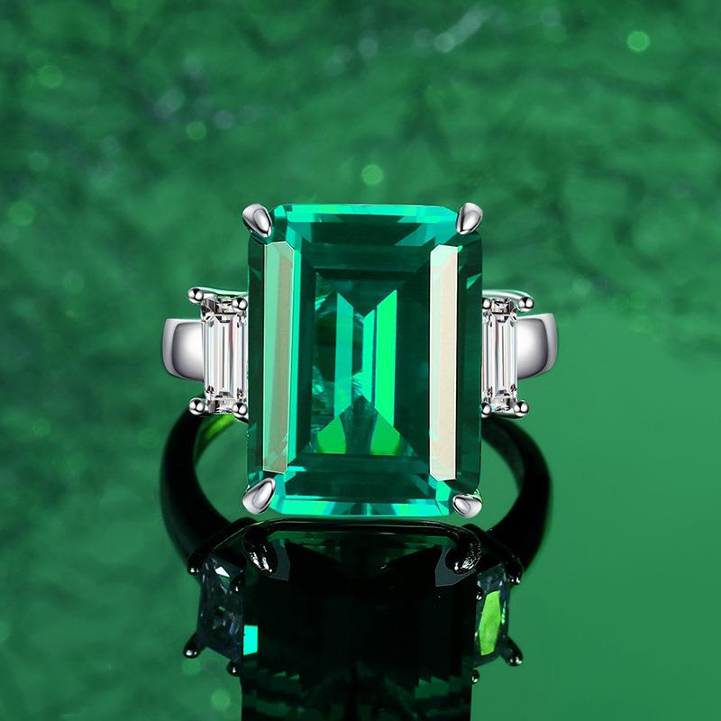 Elegant S925 Sterling Silver Emerald & Simulated Pigeon Blood Red Ring | Women's Fashion Statement