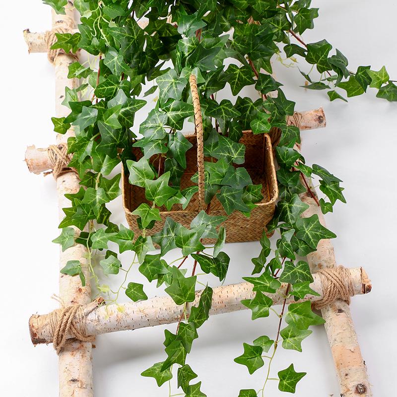 Artificial Ivy Wall-Hanging: Green Trailing Spider Plant Vines with Leaves
