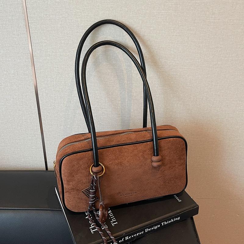Casual large-capacity versatile simple and fashionable new suede commuter 2025 autumn women's portable shoulder armpit bag