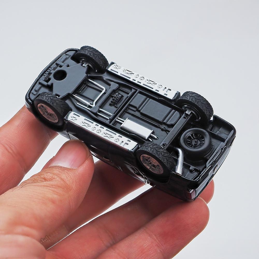 MASDI 1/64 Escalade 2005 SUV Alloy Racing Car Diecasts & Toy Vehicles Car Model Miniature Scale Model Car For Children