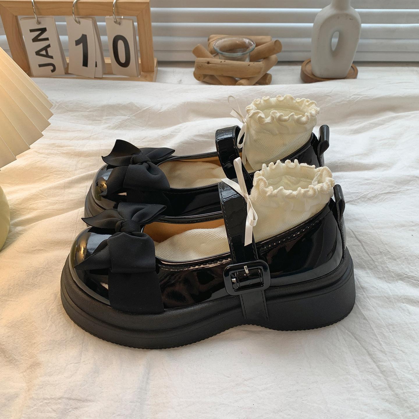 

Black retro high-end British platform small leather shoes women s 2025 new summer skirt versatile Mary Jane shoes 35 чёрный