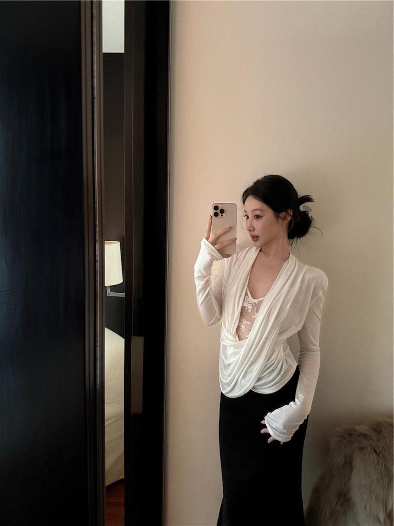 Women's White Lace Patchwork Two-Piece Cowl Neck Long Sleeve T-Shirt