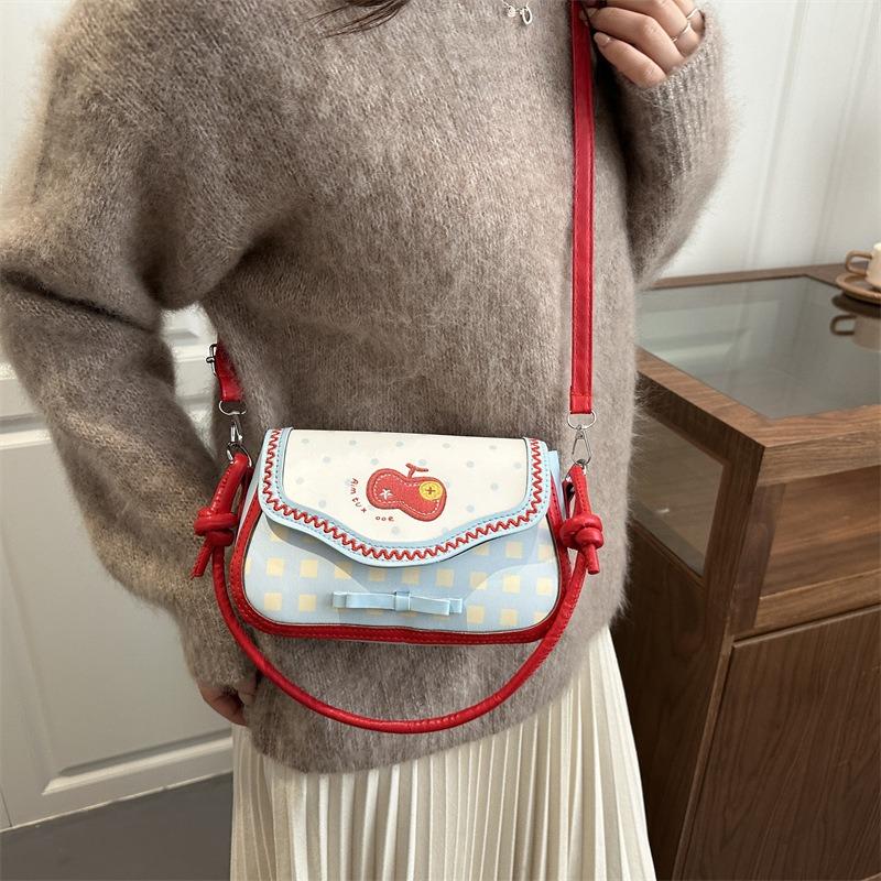 Niche Apple's new lace splicing shoulder bag female cute girl shopping design fashion messenger bag