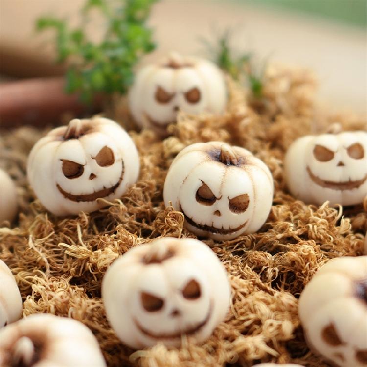 Halloween Resins Sculpture Collection 20Pcs Ghostly Face Miniature Pumpkin Decors Ornaments For Creative Garden Display