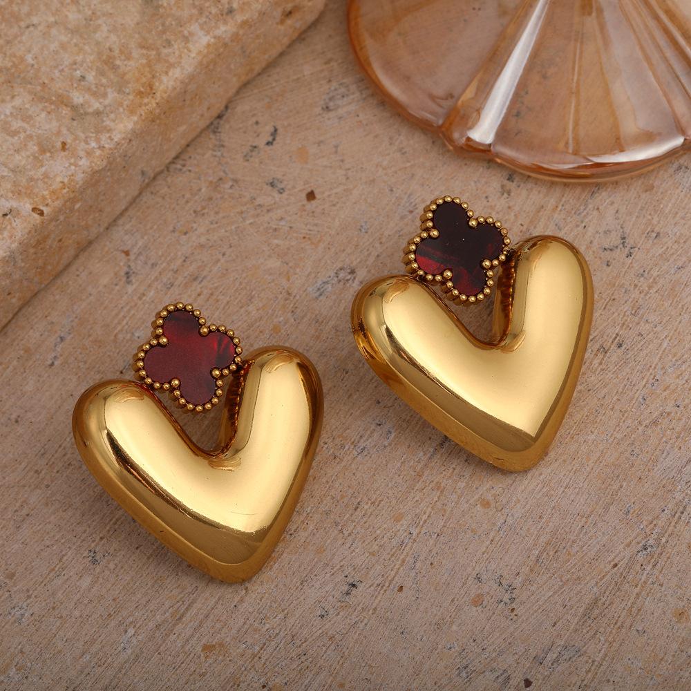 

Серьги из титановой стали в форме сердца с четырьмя листочками клевера с индивидуальным и простым дизайном красный