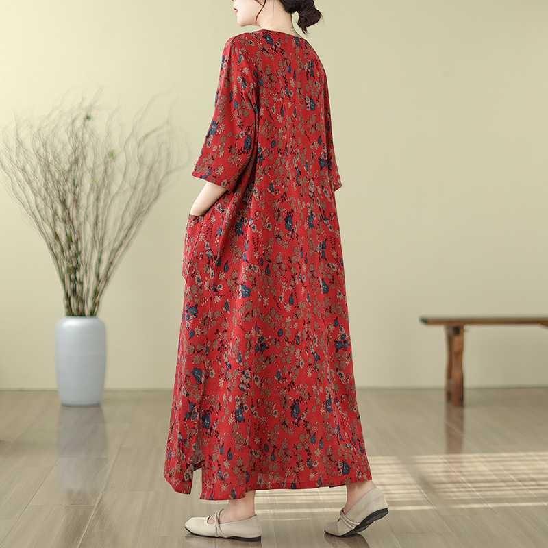 2025 Literary Retro Travel Plus Slim Cotton V-Neck Dress