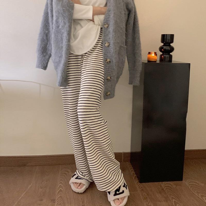 Black and White Striped Wide-leg Pants Women's High Waist Drape Walking Pants Loose and Thin Casual Towel Pants High Elastic and Comfortable