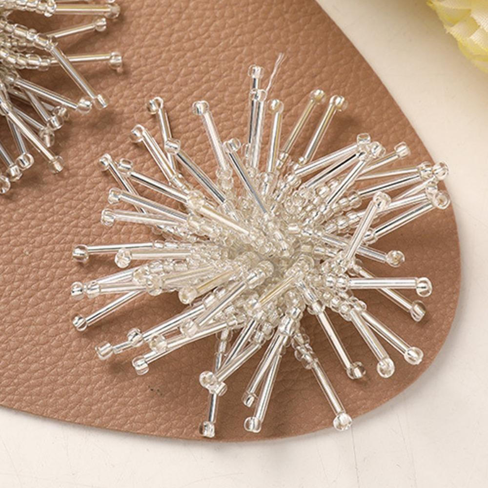 

Versatile Handmade Flower Tube Beads Patch 3D Design Sewing Embellishments Rice Beads Applique Clothing Accessories DIY Material срібний