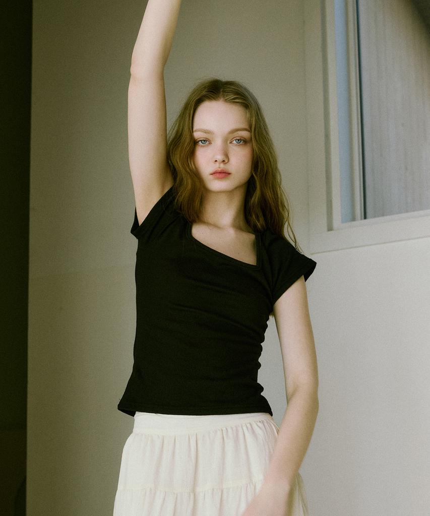 GREENBUTTER Square Neck 08 Tee (Black)
