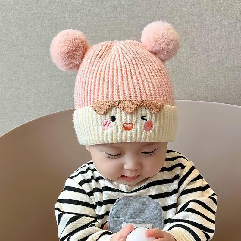 

Festive Red Wool Baby Beanie with Ear Protection – Winter & Christmas Hat One Size рожевий