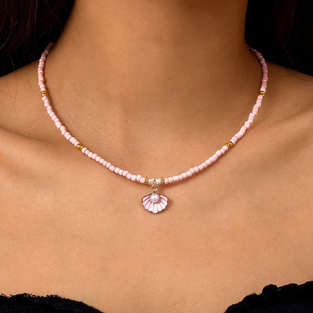 Bohemian Handmade Beads Chain Fashion Necklaces for Women Simple Metal Shell Pendant Necklaces Party Jewelry Gifts