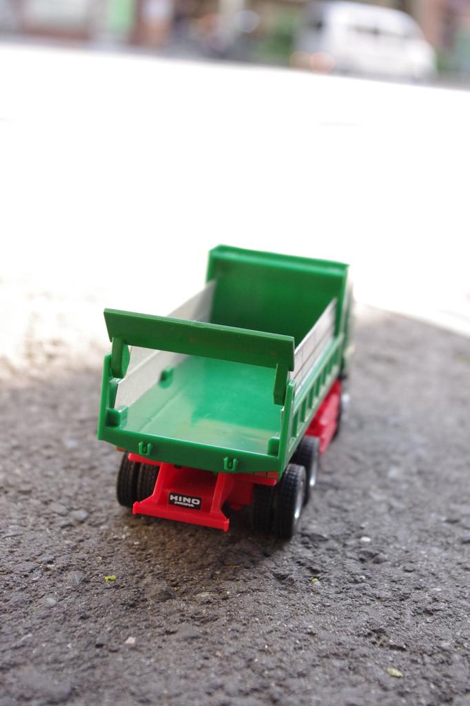 Diapet DK-5002 Large Dump Truck