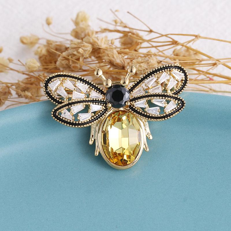 Elegant Alloy Rhinestone Bee Brooch - Versatile Accessory for Women's Fashion