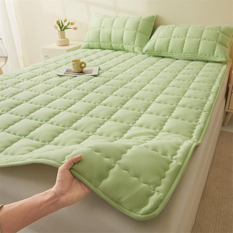 1Pc Brushed Quilted Mattress Topper Singlequeenking Nonslip Solid Color Skinfriendly Plain Mattress Practical Household Product