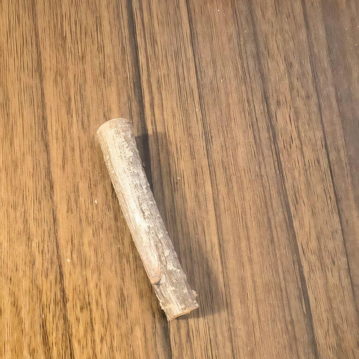 Подвеска-брелок из древесины дикого персика для младенцев и малышей