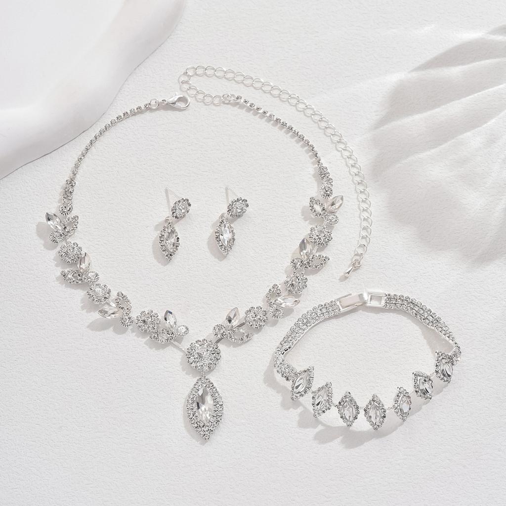 Bride Crystal Flower Jewelry Set Banquet Wedding Necklace Earrings Bracelet Accessories for Women