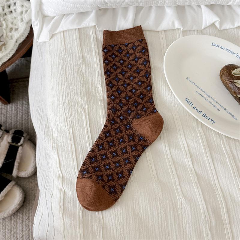Female Autumn and Winter Retro Art Thousand Bird Lattice Geometric Small Design Tube Stack Socks
