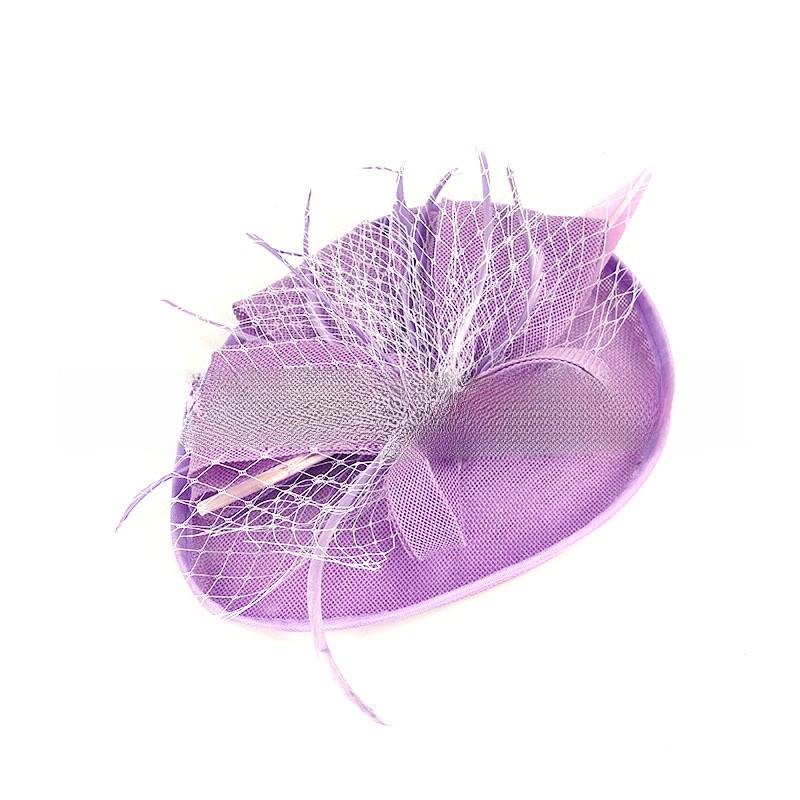 Classic Round Top With Feather Trim For Fashionable Bridal Looks