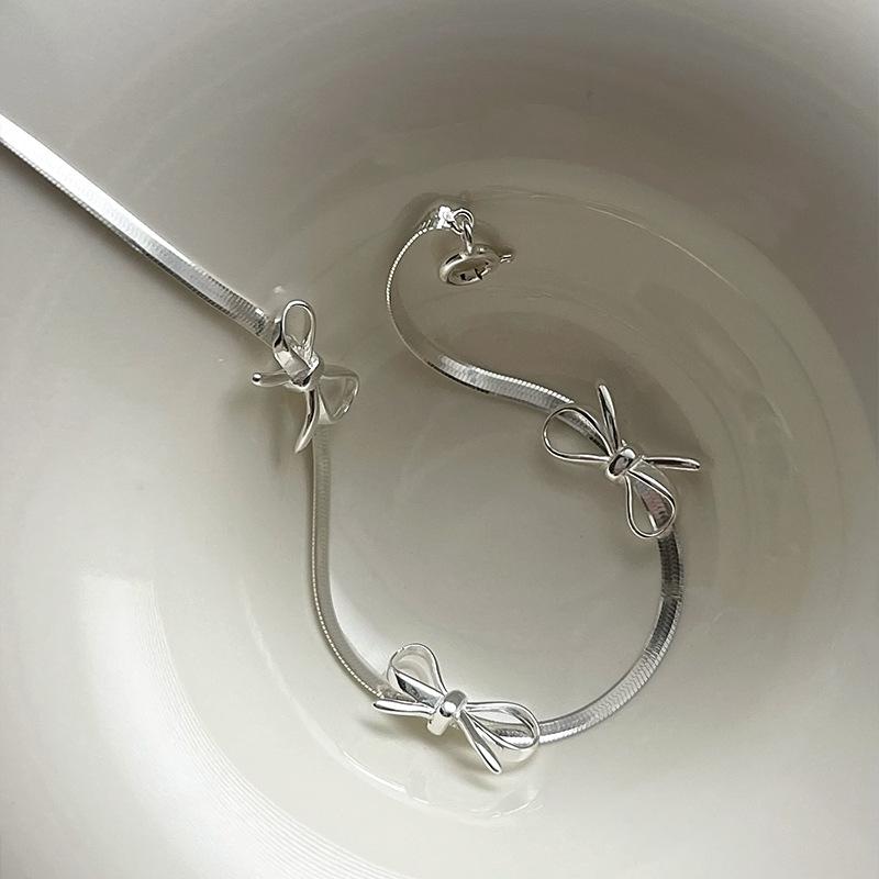 Korean version bow snake bone chain necklace ins temperament collarbone chain cold wind bracelet