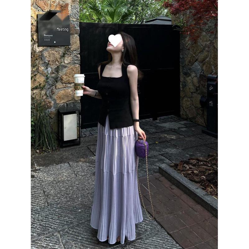 

Black Silk Square Neck Tank & Purple Pleated Midi Skirt Set M
