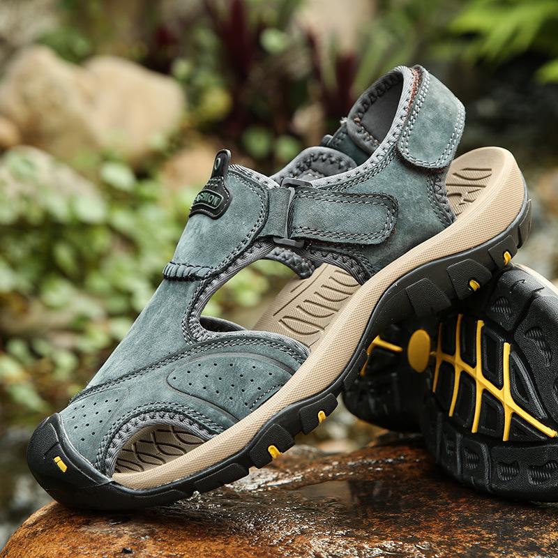 2025 Sommersandalen Herrenschuhe große Größe neu Rindsleder Taschenkopf Strandschuhe Outdoor Freizeitsandalen atmungsaktive Schuhe