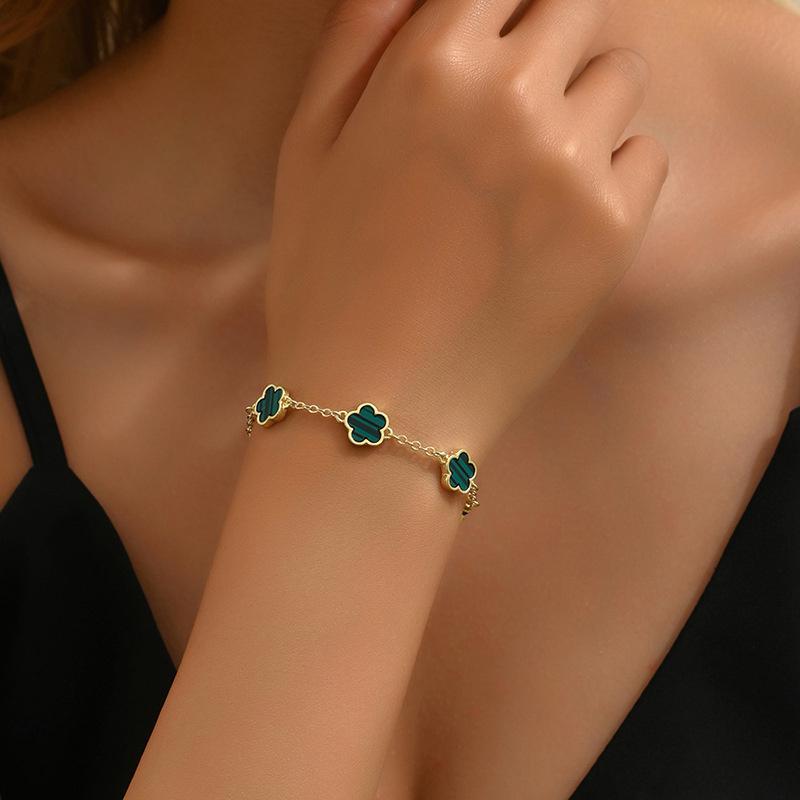 New Design Gold Color Five-petal Flower Bracelet for Women Exquisite Plum Bossom Chain Bracelet Girl Light Luxury Jewelry