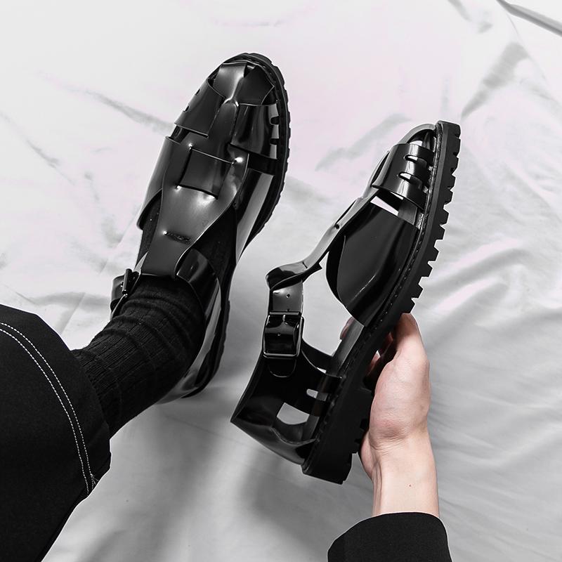 Fashion Summer Men Fashionable Beach Sandals Black White Outdoor Casual Comfortable Driving Trip High-end Sandals Size 38-46 Men Sandals