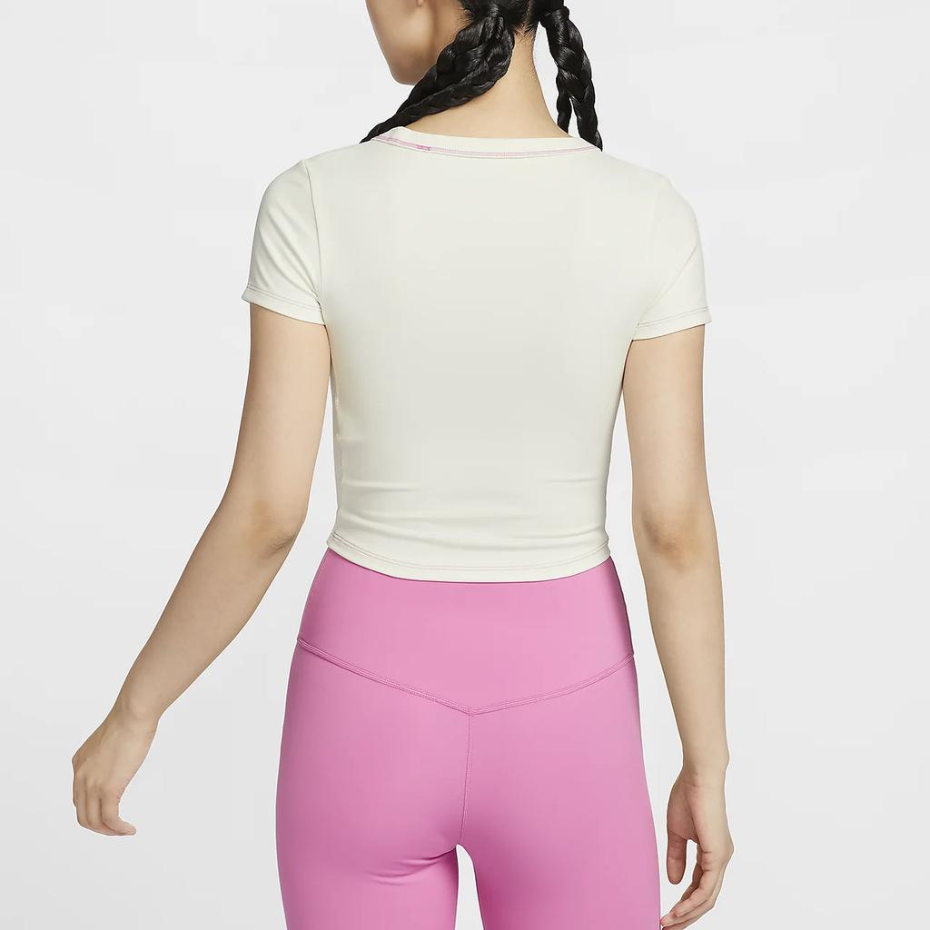 Nike Dri-Fit One Fitted Rundhals Slim Fit Schnelltrocknend Kurzarm Top Damen Tops Segelweiß HM4584133