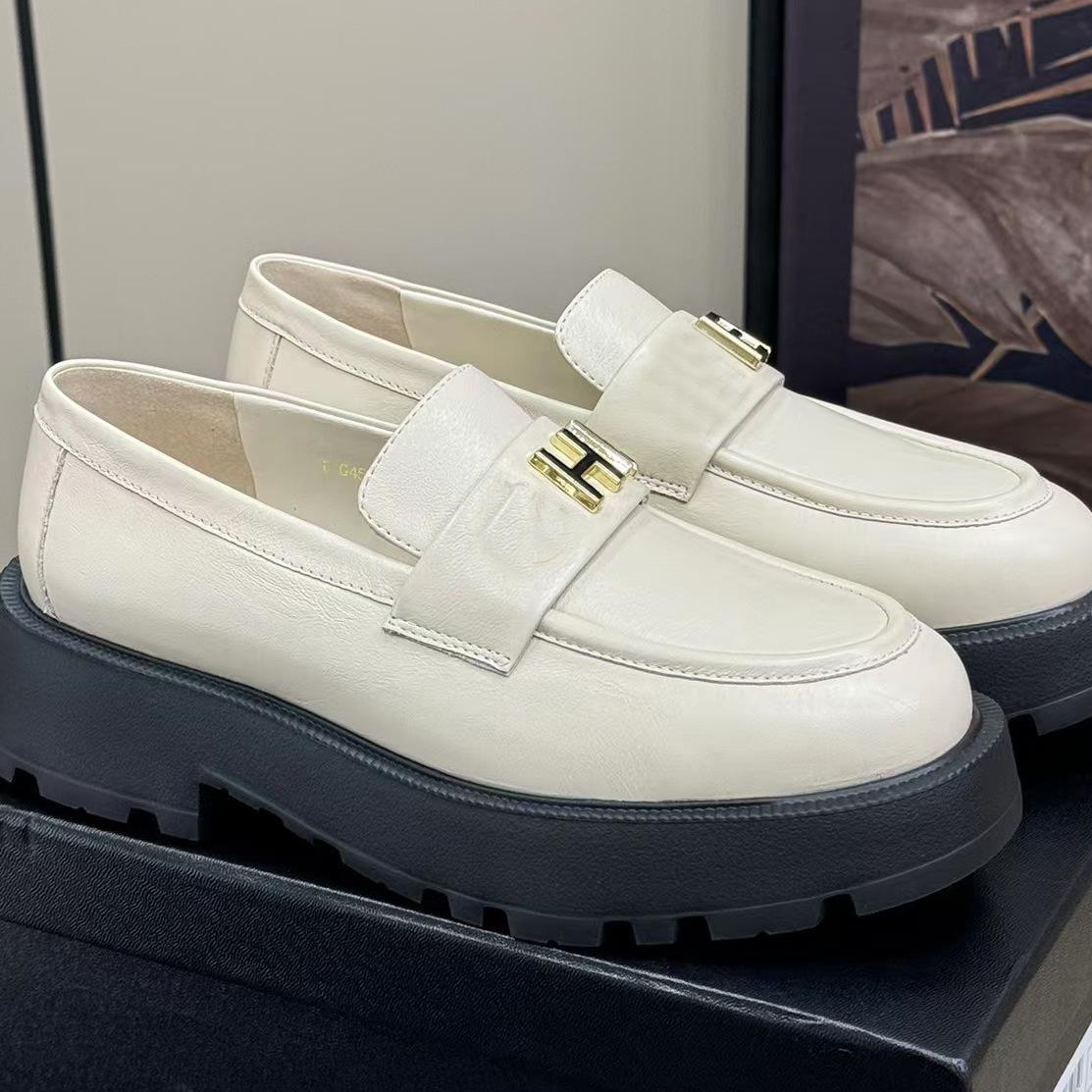 

Женские мокасины на платформе 2025: Стильные кожаные туфли-слипоны с круглым носком и толстой подошвой 39 белый