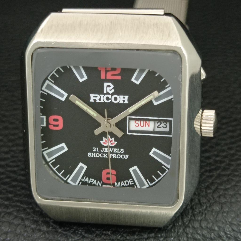VINTAGE RICOH R31 AUTOMATIC JAPAN MENS BLACK COLOR DIAL WATCH A707948-1
