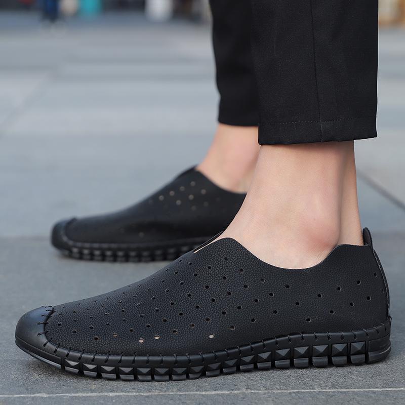 Fashion 2025 New Leather Men Loafers Stylish Summer Slip On Shoes Ultra-light Male Driving Footwear Moccasins Fashion Men Leather Shoes