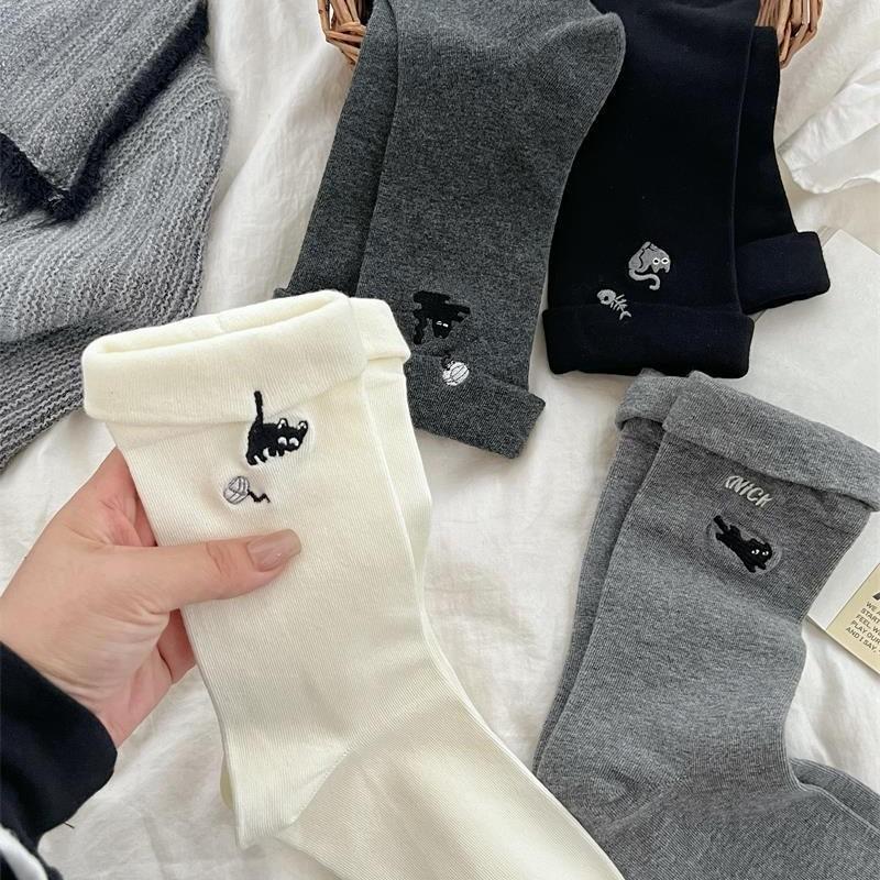 Female Autumn Retro Simple Solid Color Flanging Lovely Embroidery Kitten Socks