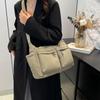 Unisex vodoodpudivá nylonová crossbody taška s více kapsami