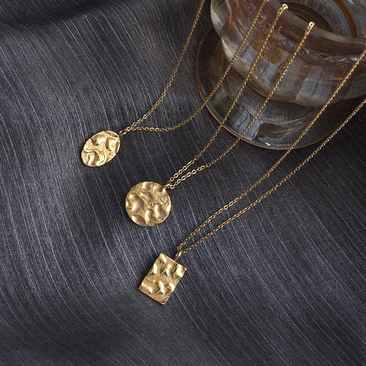 18K Gold-Plated Titanium Steel Pendant, Geometric Round Design, Trendy Style, Similar to Xiaohongshu Necklace.