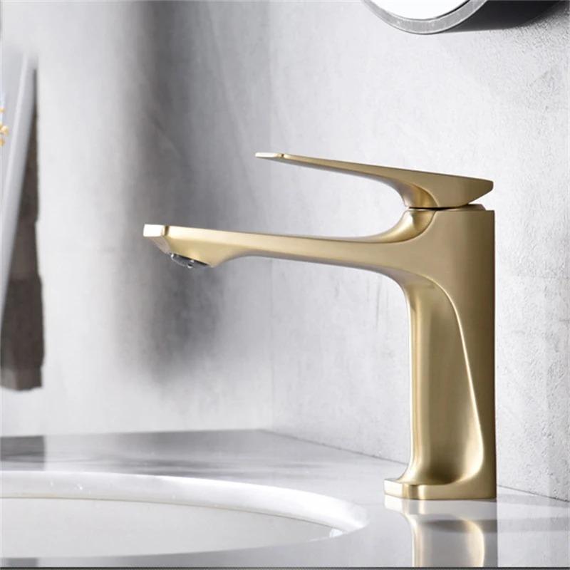 NHLYX New Modern Bathroom Sink Faucet Single Handle Deck Mounted Wash Basin Water Tap Brass Core Hot And Cold Mixer Torneira Pia