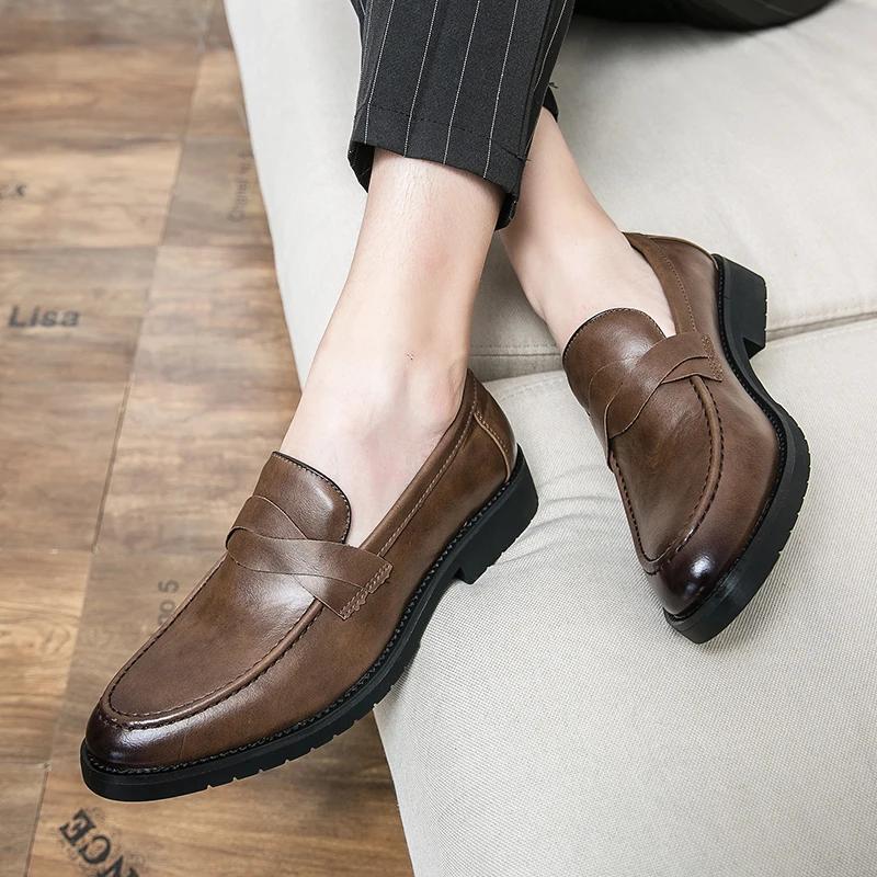 Men's Fashion Casual Loafers Comfortable Flat Soft Sole Leather High Quality Style Men's Business Date Loafers Driving Shoes