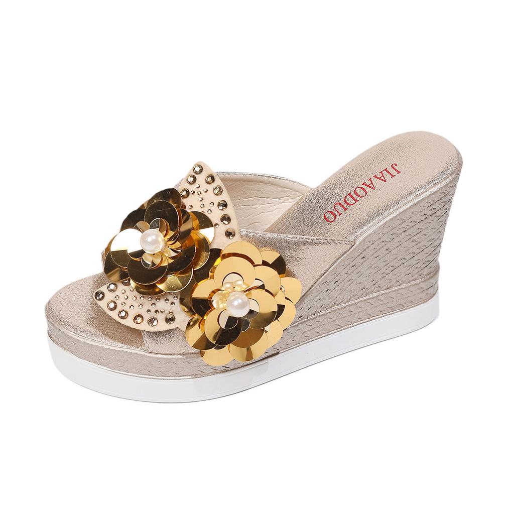 Slope heel cool slippers women's summer new rhinestone sequins flower transparent thick-soled muffin one-word drag women's shoes