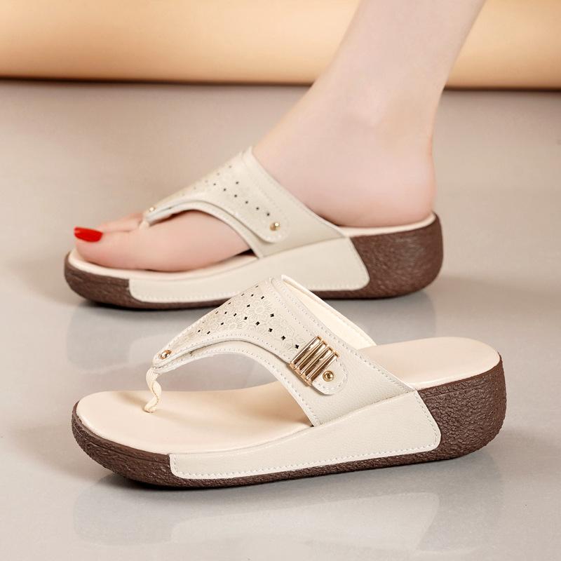 Thick bottom clip toe flip-flops summer new non-slip beach splint cool slippers large size